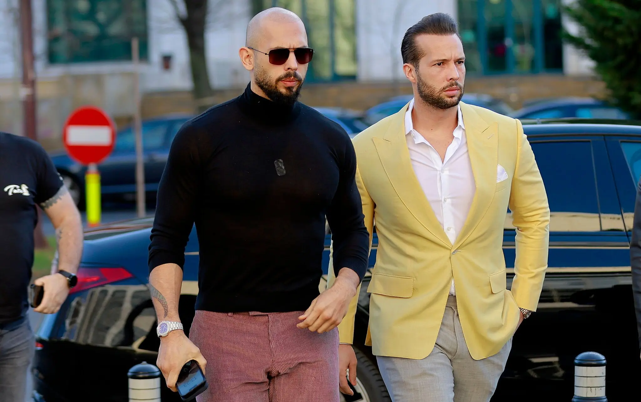 Скандал навколо братів Тейт: американка подала до суду, звинувативши їх у торгівлі людьми